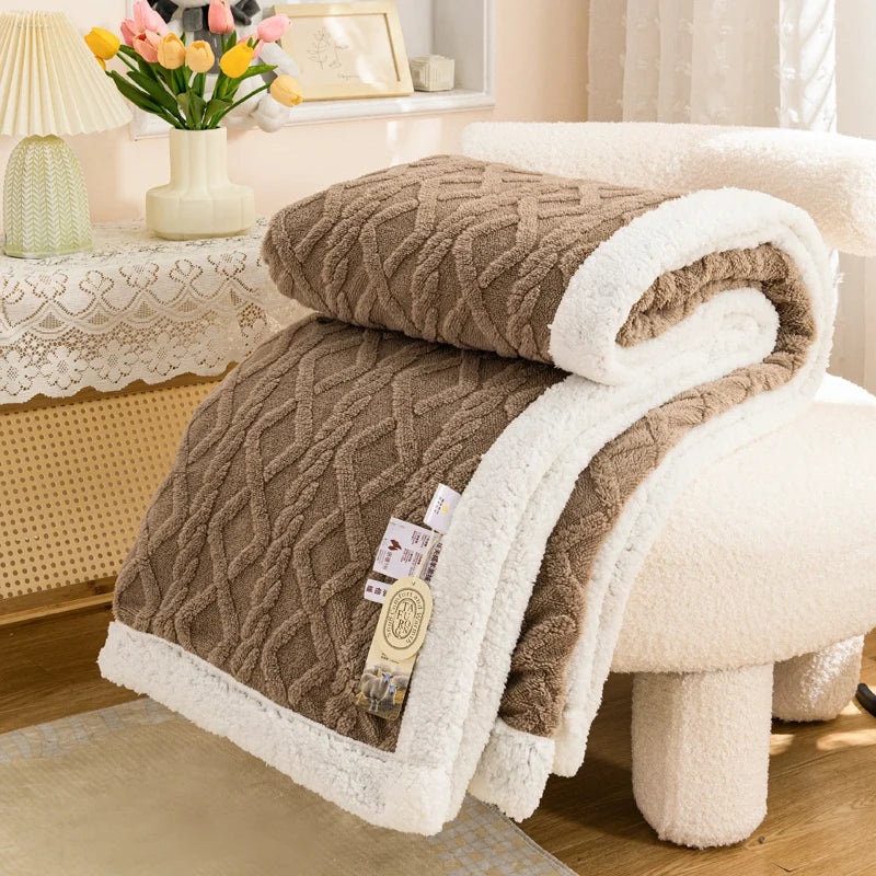 Cozy Coral Fleece Winter Throw Blanket - Soft & Plush