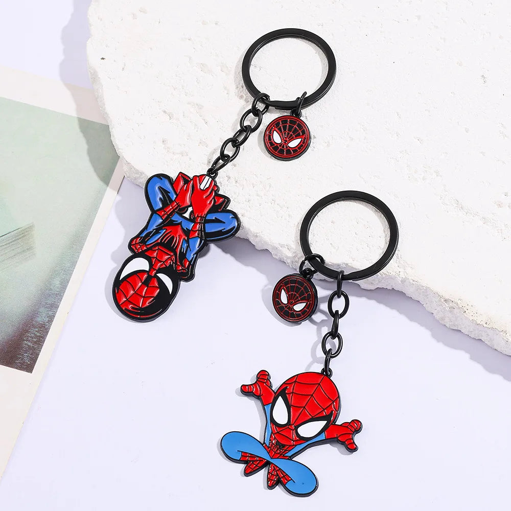 Red Spider Hero Keychain Cute Cartoon Character Enamel Heart Keyring Bag Charm for Movie Fans Gift Accessory