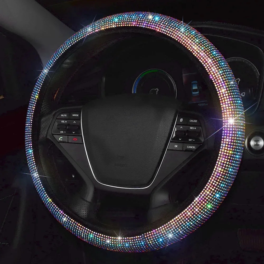 The stylish anti-slip size of the full-diamond steering wheel cover is suitable for diameters of 15 inches /38 centimeters