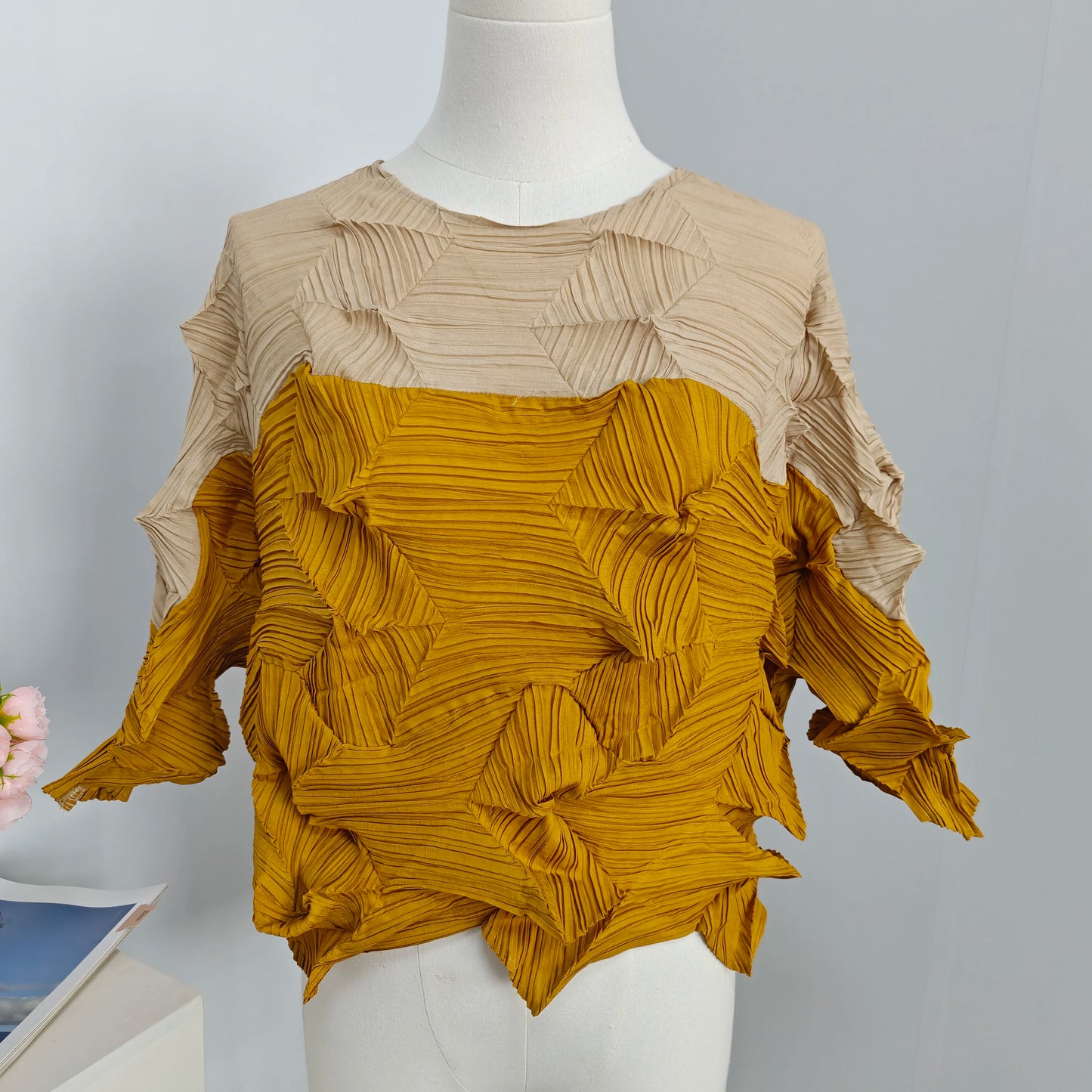 Miyake-Style Pleated T-Shirt - Women's Loose Round-Neck Summer Top