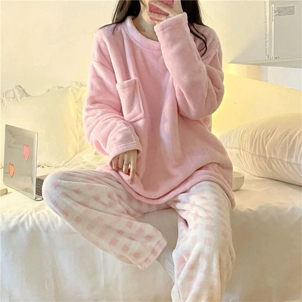 Women's Fleece Pajama Set - Solid Top & Plaid Pants - photo 3