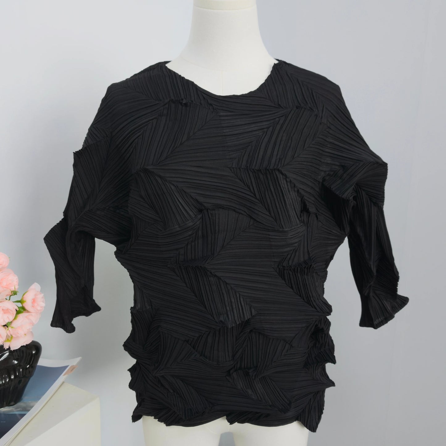 Miyake-Style Pleated T-Shirt - Women's Loose Round-Neck Summer Top