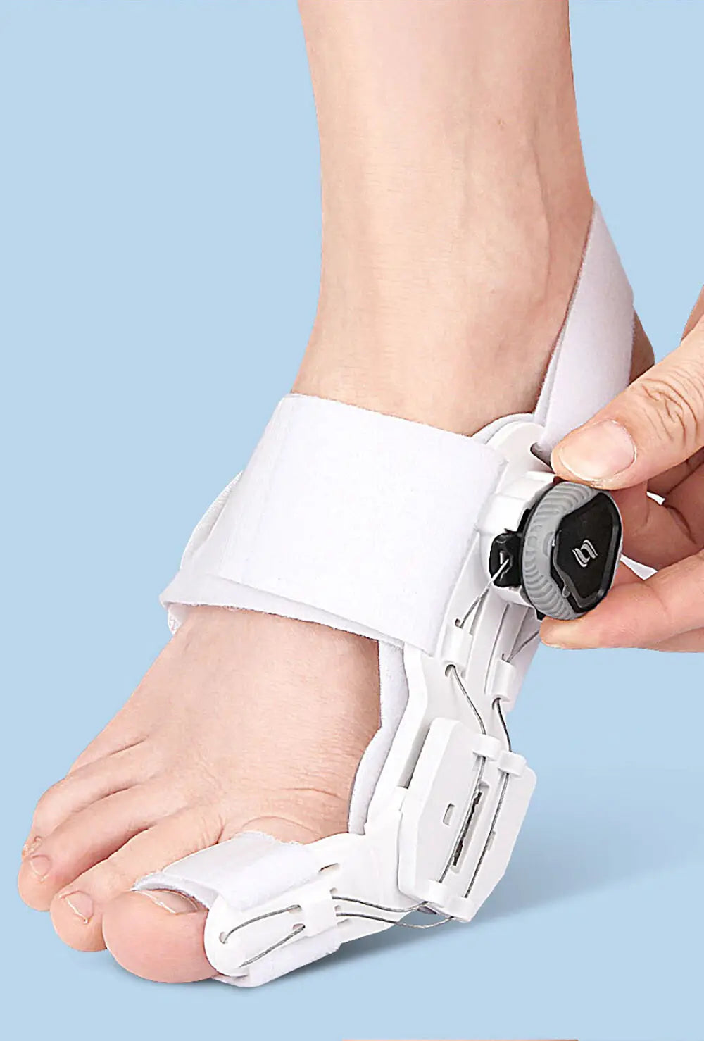 Toe Straightener Bunion Corrector Unisex Valgus Adjustable Toe Corrector Rotatable Separator Splint Braces for Left Right Foot