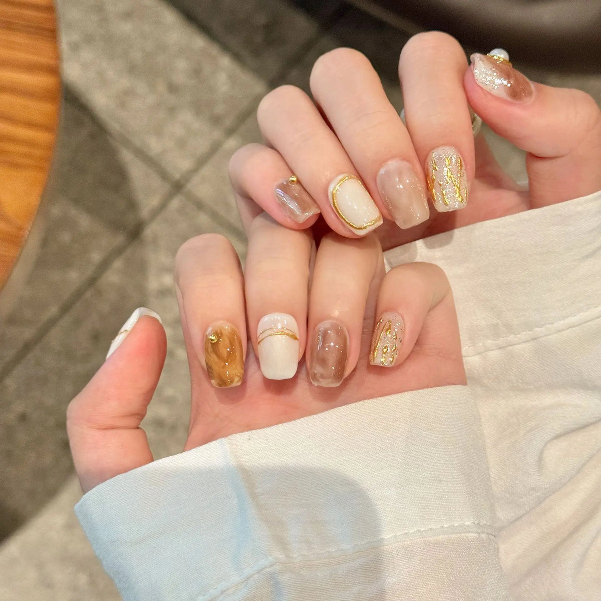 Handmade Press on Nails Glitter White Pearl Decor False Nails Full Cover Wearable Retro Baroque French Short Fake Nail Tips