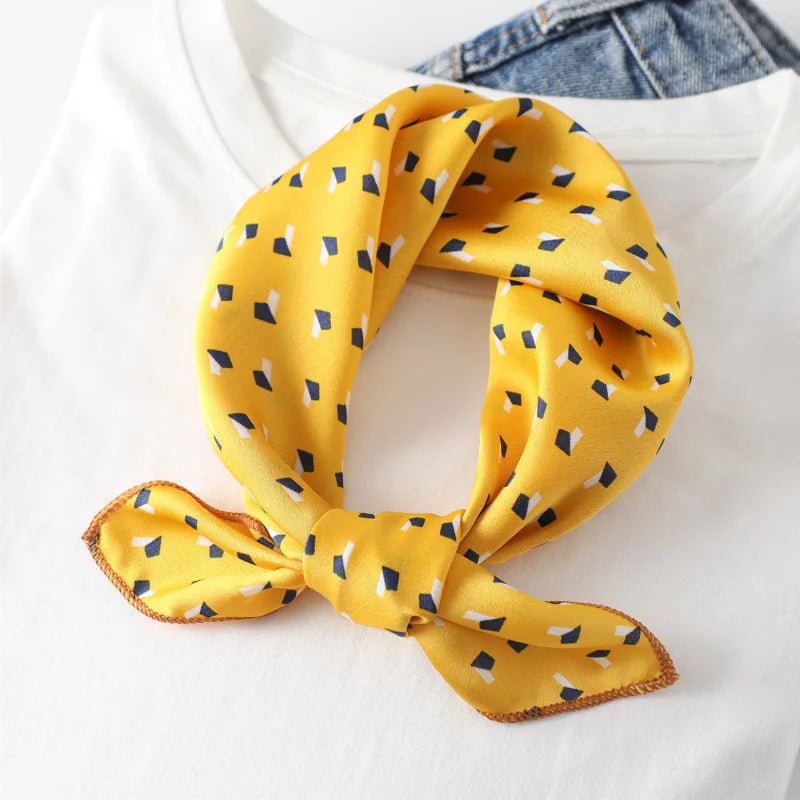Women's Small Square Neckerchief - 50cm Retro Print Hair Scarf - photo 2