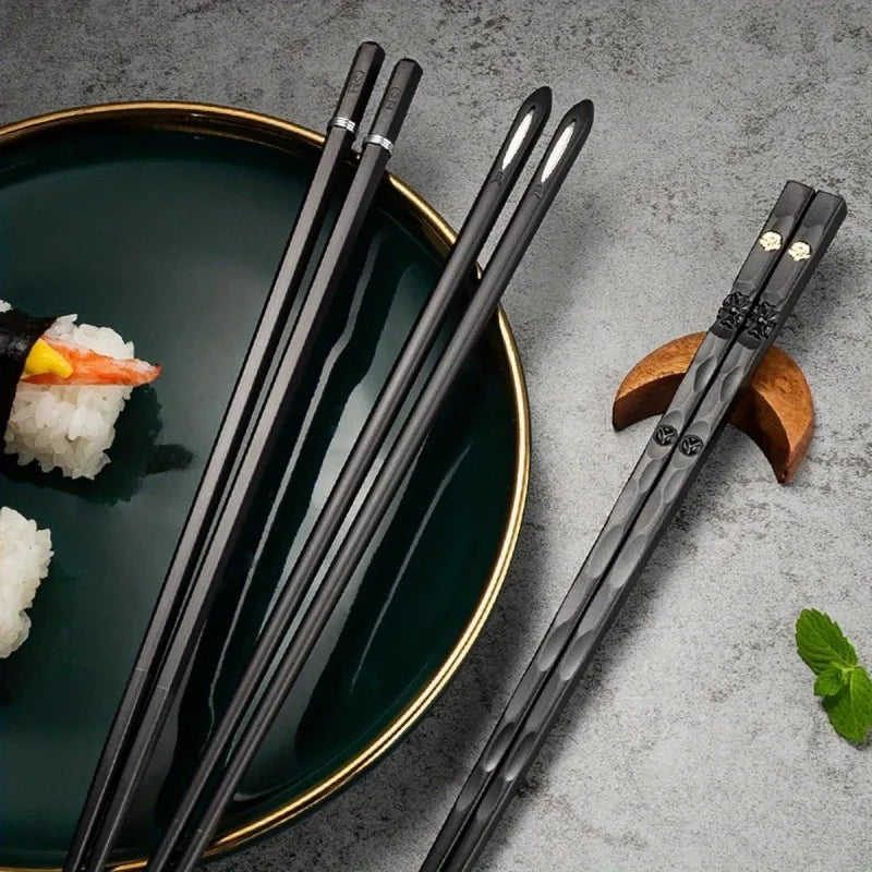 Nordic-Style Alloy Chopsticks Set - Non-Slip Heat-Resistant Utensils for Individual Servings, Dishwasher Safe (Gold/Black