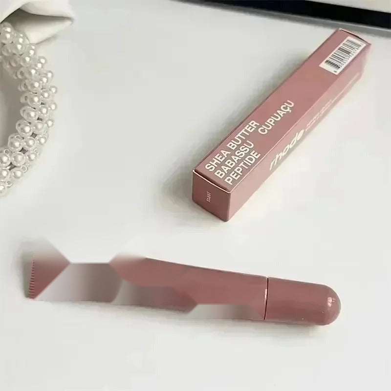 Pink Tinted Lip Oil Gloss – Glossy, Non-Sticky Shine