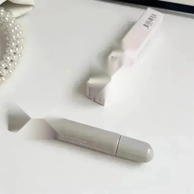 Pink Tinted Lip Oil Gloss – Glossy, Non-Sticky Shine